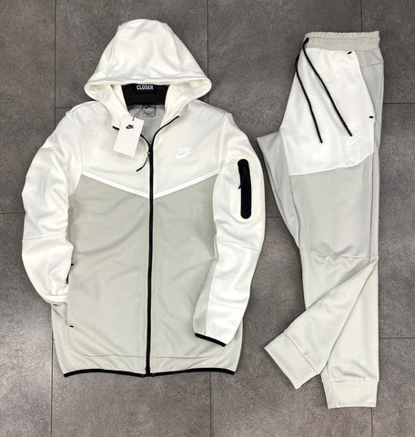 CHANDAL NIKE TECH