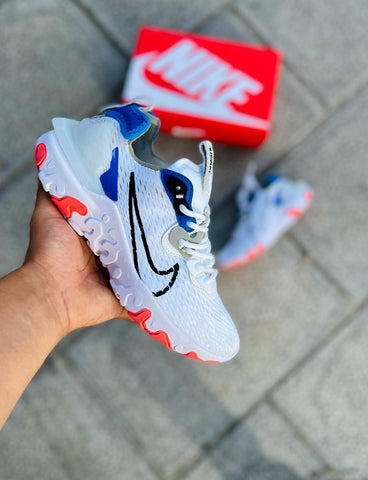 NIKE REACT