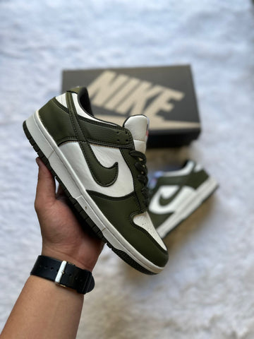 NIKE DUNK