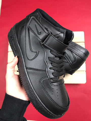 Nike Air Force 1 Negras