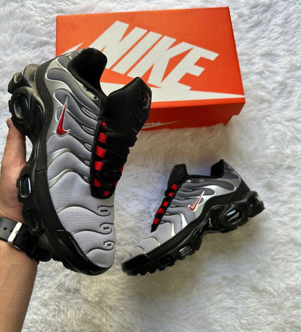 NIKE TN