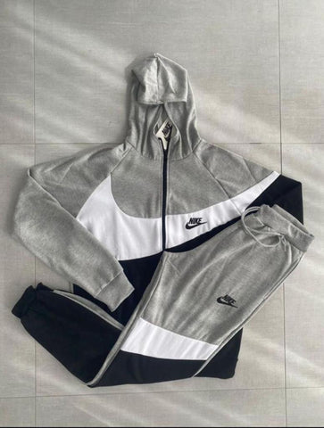 CONJUNTO NIKE