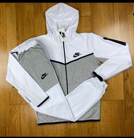 NIKE TECH FLEECE GRIS-NEGRÓ