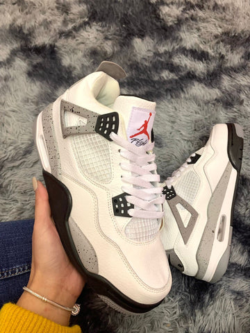 JORDAN 4