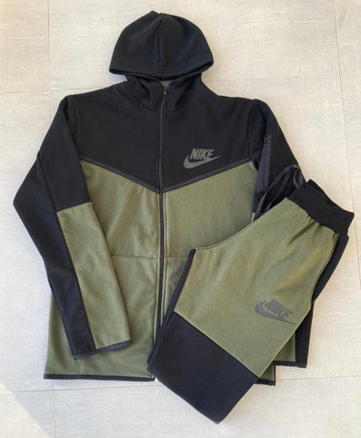 NIKE TECH FLEECE VERDE Y NEGRO